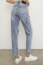 Load image into Gallery viewer, SLIM BOYFRIEND JEANS