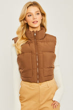 Load image into Gallery viewer, Puffer Vest With Pockets